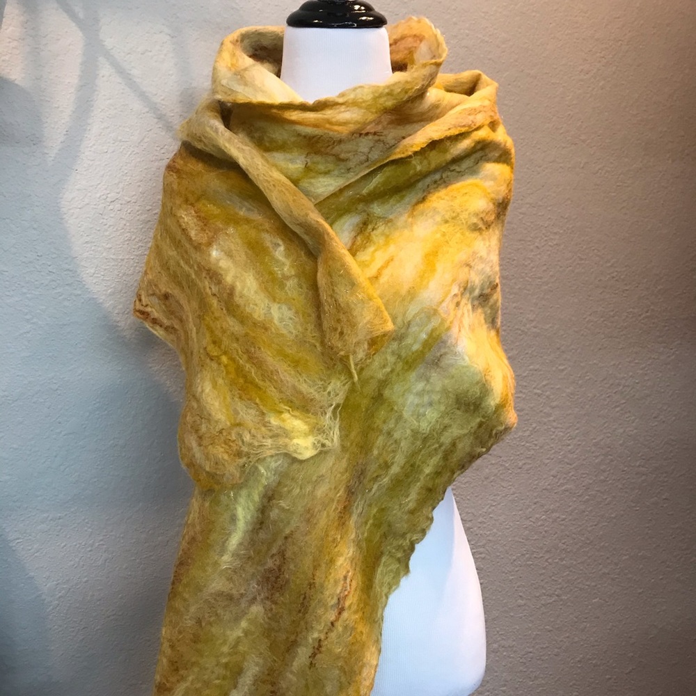 FALL SALE❤️‼️Handcrafted Dijon nuno felted scarf